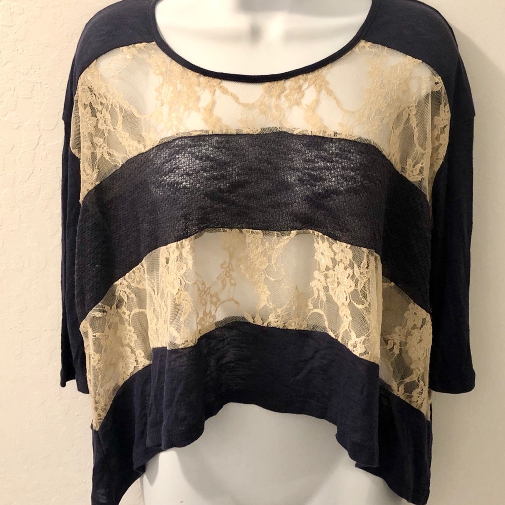 Layering top Staring at Star (Urban Outfitters)